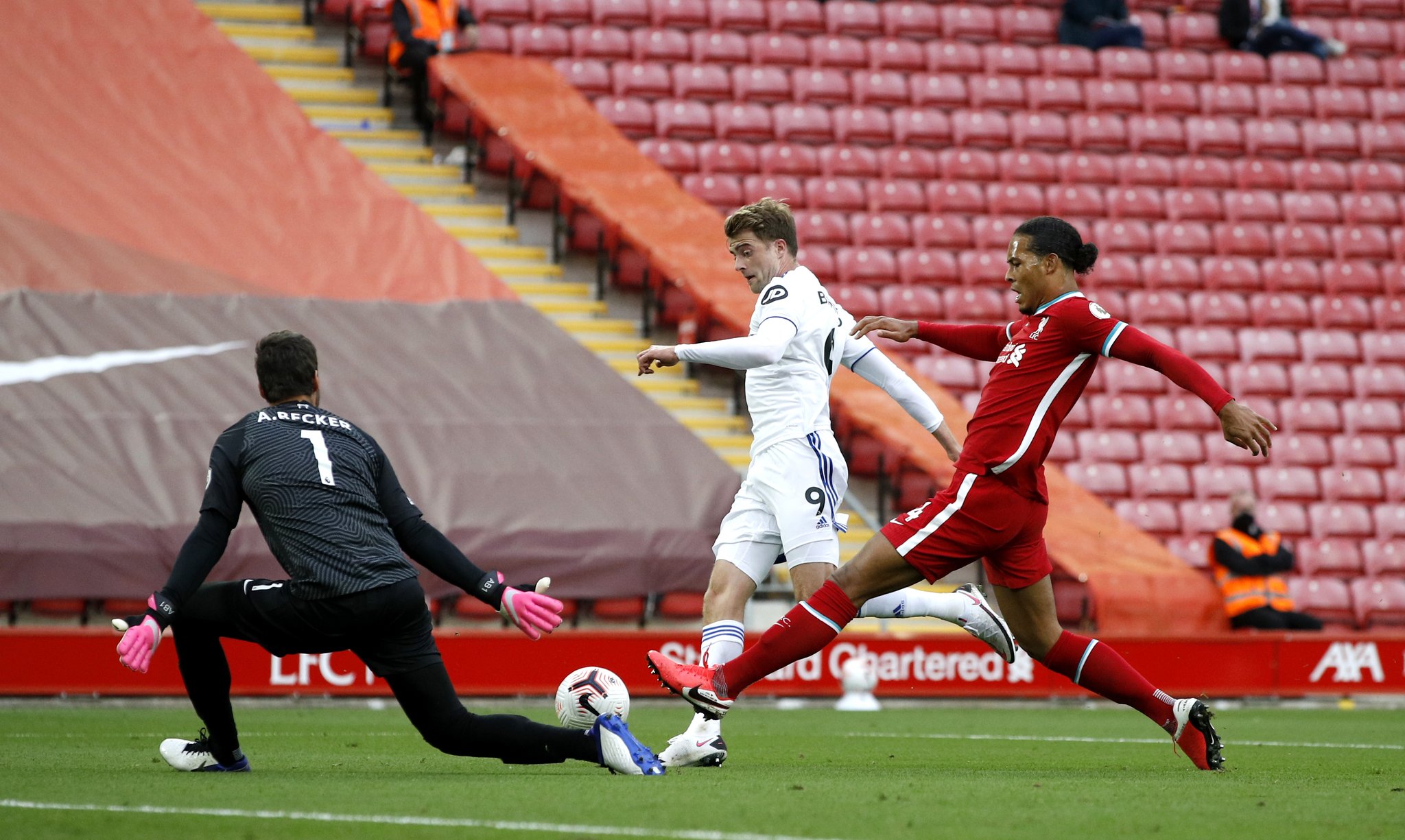 其表现再次 其表现再次